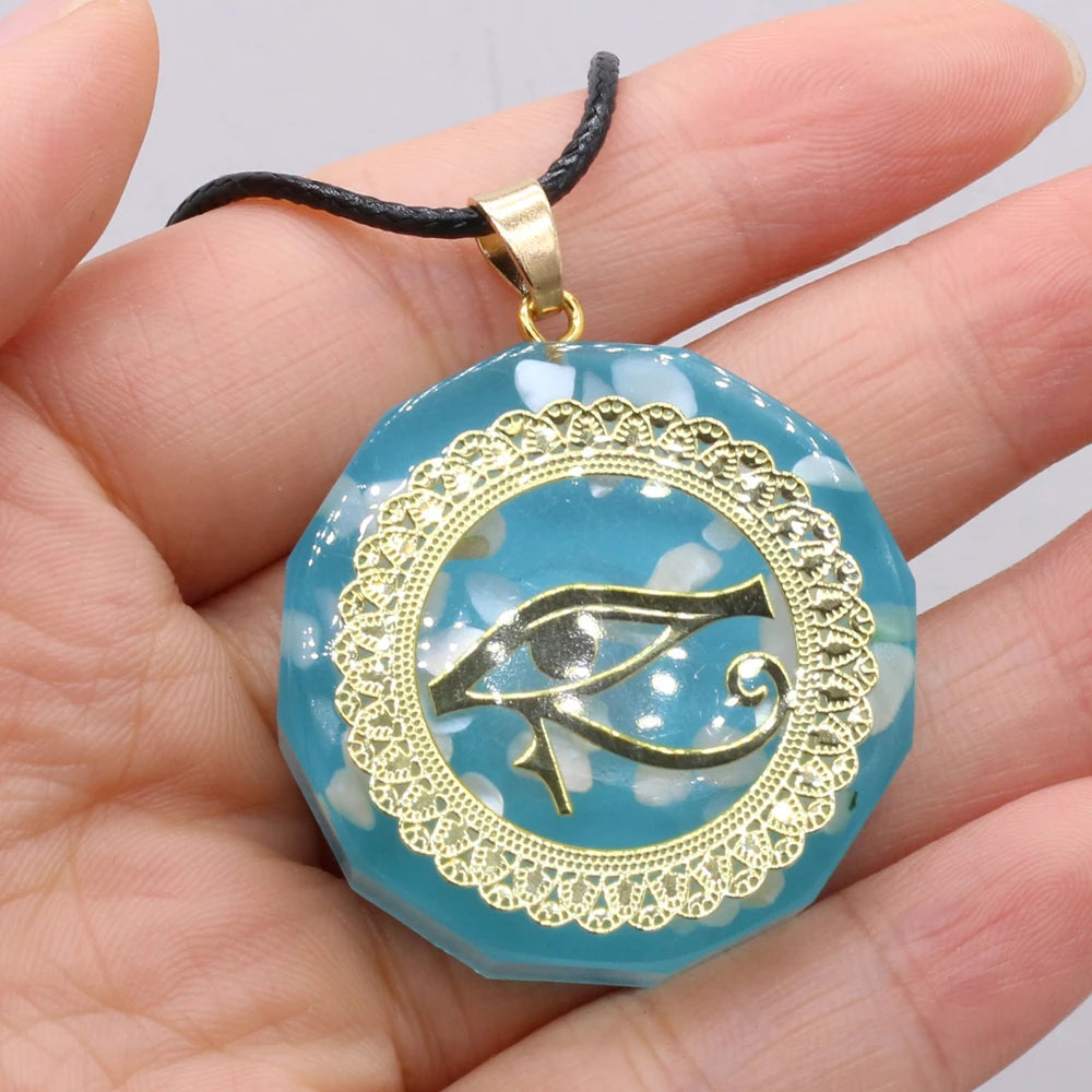 Chama Interior: Amuletos Orgonite para Elevação Energética