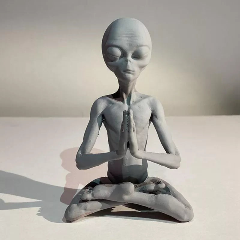 Estátua de Meditação Alienígena
